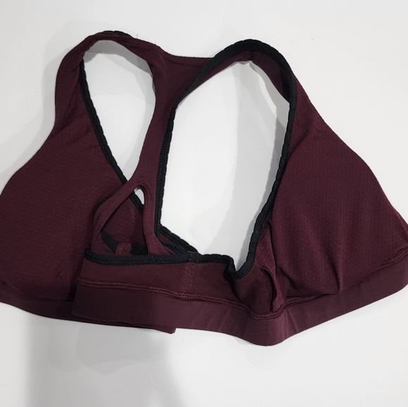 Lululemon Breath of fire Bra in Bordeaux Drama 6 - Picture 9 of 9
